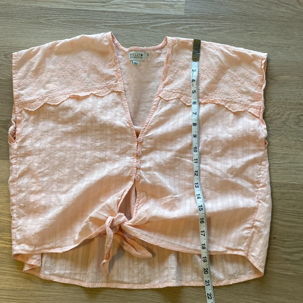Molly Bracken Blush Pink Tie Front Cropped Top Eyelet Lace Boho Romantic Small - Picture 10 of 11